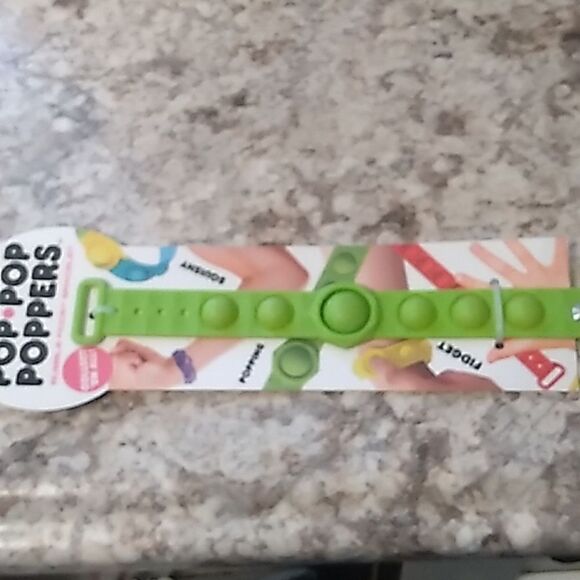 POP POP POPPERS Bracelet - Picture 8 of 11